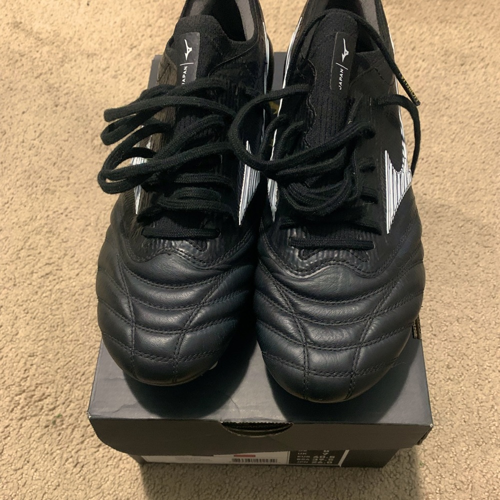 Mizzuno neo 3 black 320 retail
